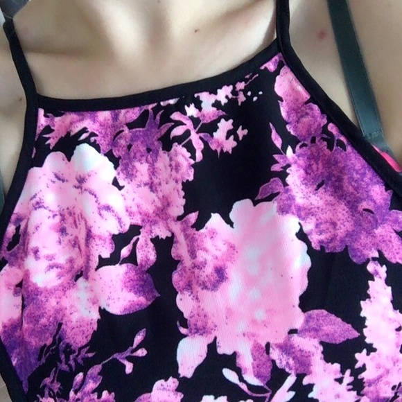 Peplum style top - Picture 6 of 6